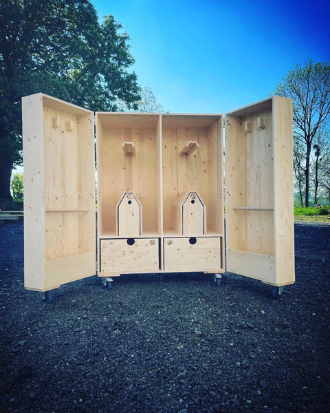 Armoires de sellerie en bois massif Wood Work