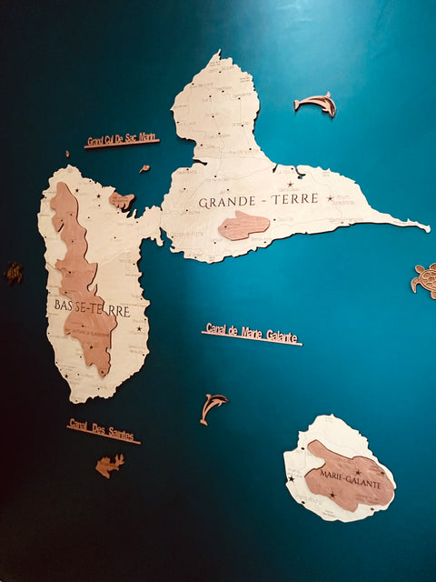 Carte en Bois  Murale de la Guadeloupe