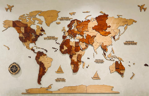 Carte du monde en bois fabriquée en France