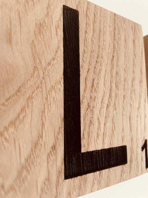 Les lettres scrables en chêne massif faites en France – Wood Work